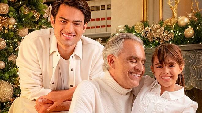 Bocelli e figli per la prima volta insieme per “A Family Christmas”, il disco di Natale