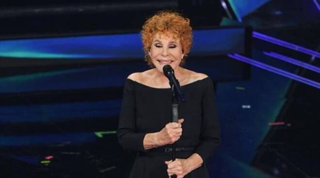Sanremo 2023, ci sarà anche Ornella Vanoni: è l’ospite della serata finale