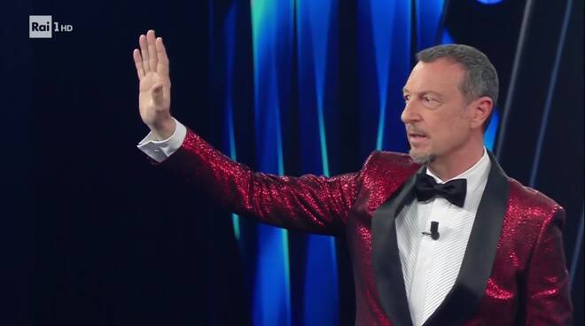 Sanremo 2023, salta il videomessaggio di Zelensky: Amadeus leggerà le parole del presidente ucraino