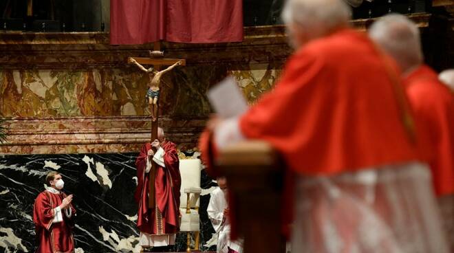 Celebrazione della Passione di Cristo con Papa Francesco: orario e dove vederla in diretta tv e streaming