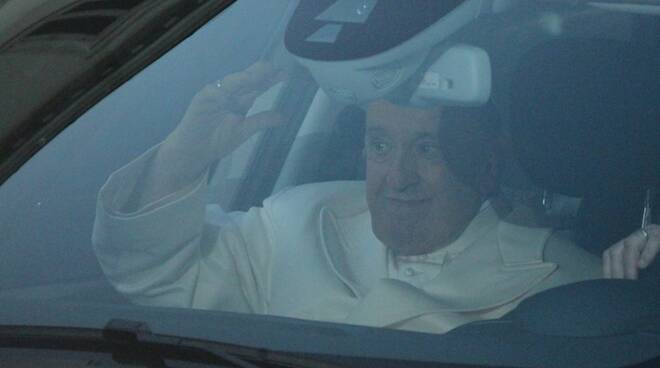 Francesco a Saxa Rubra: è la prima volta di un Papa negli studi tv della Rai
