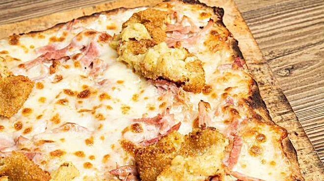 Mammamì Street Food & Pizza: l’incontro magico tra crocchette di patate e pizza