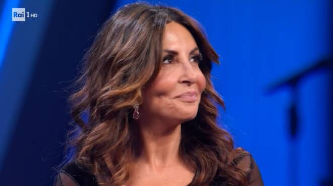 Sanremo 2024, Sabrina Ferilli presenta “Gloria”