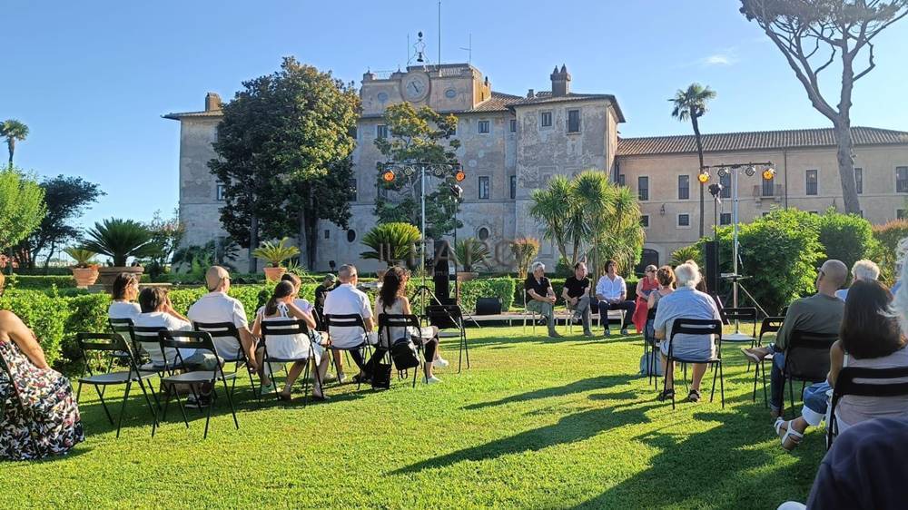 “Naturalista di Campagna”: un libro che riaccende il legame tra natura, memoria e infanzia