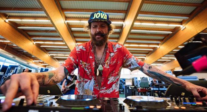 Jovanotti al Circo Massimo, Gualtieri sul palco con la «Samba di Roma»
